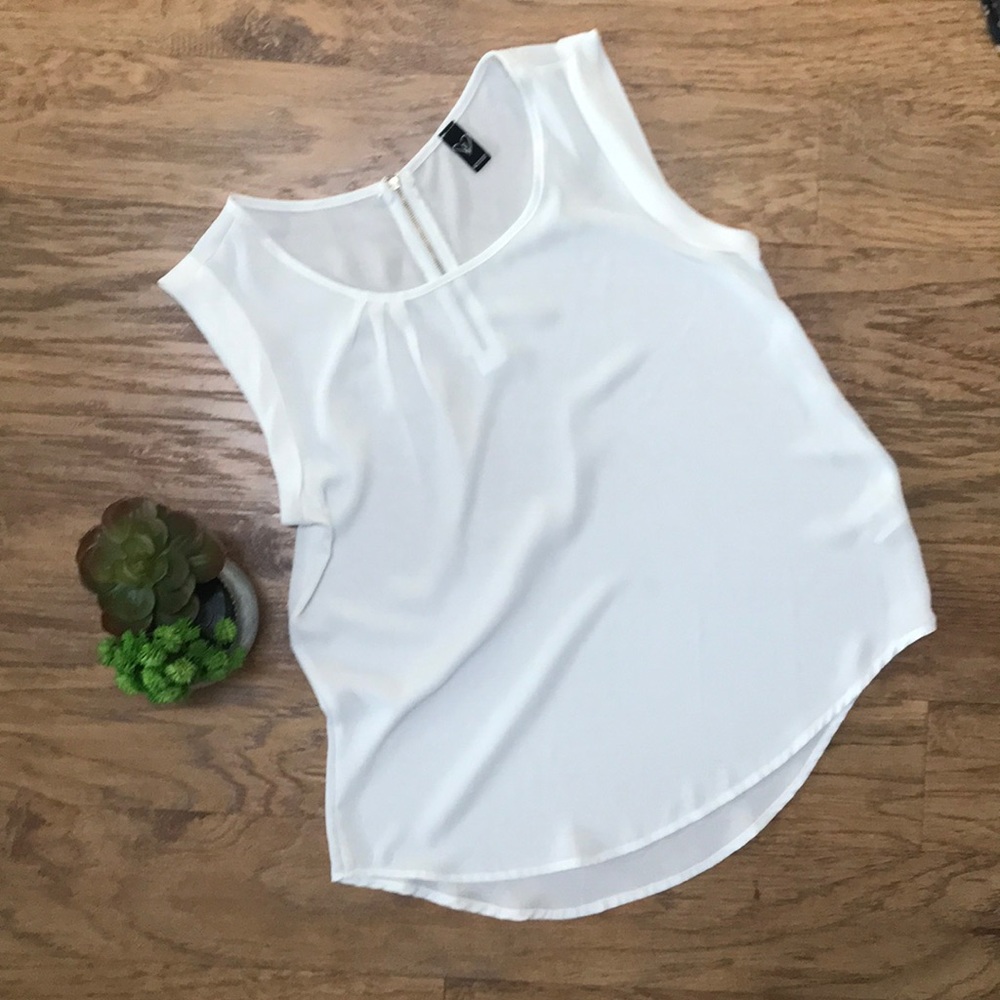 Chic blouse 💅🏼 NWOT